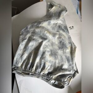 NWT Zara Gray and White High-Neck Tie-Dye Tank